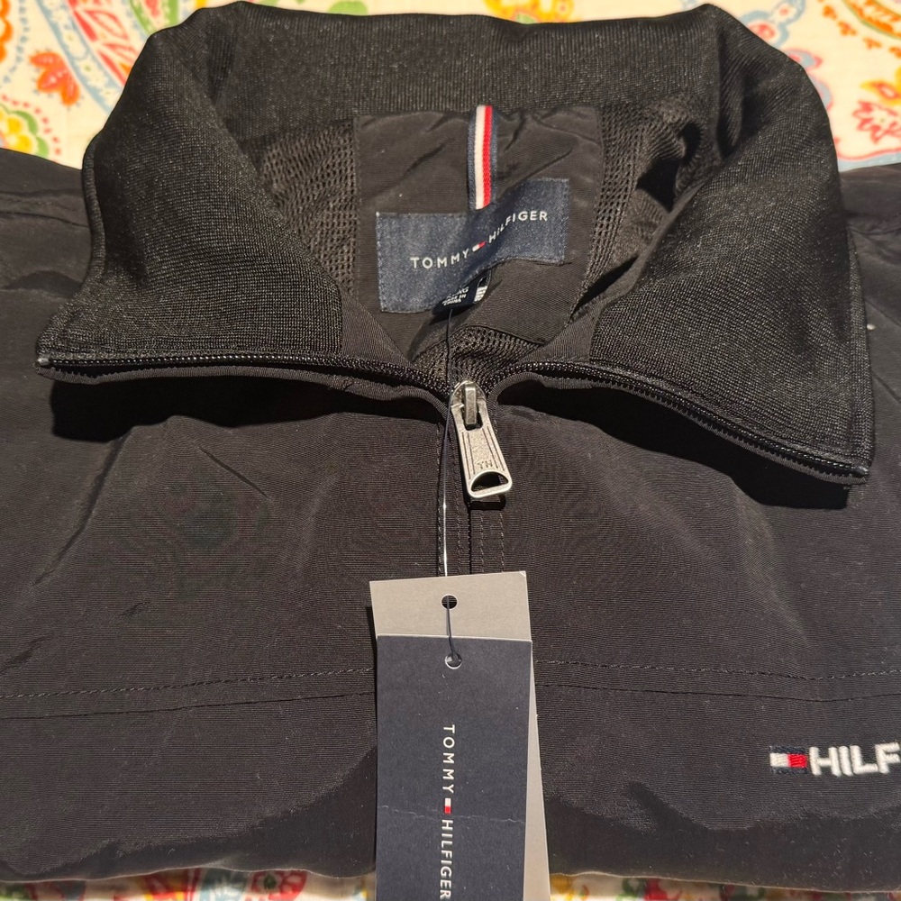 🧥 Tommy Hilfiger Black Lightweight Jacket – XL | Brand New with Tags